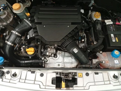 Fiat Fiorino Cargo SX N1 1.3 MJet 70 kW (95 CV)