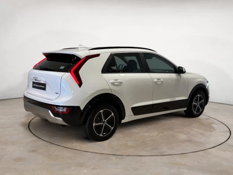 Kia Niro 1.6 GDi HEV 95kW (129CV) Drive