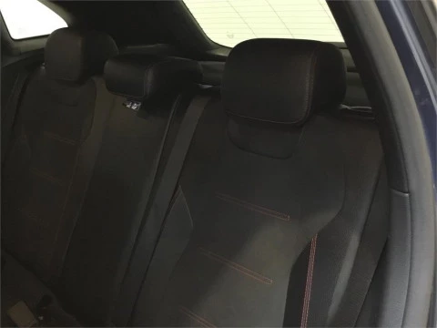 Mercedes-Benz GLA 200 D