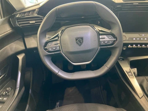 Peugeot 308 5P Active Pack BlueHDi 130 S&S EAT8
