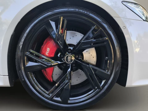 Audi A6 RS 6 Avant TFSI quattro
