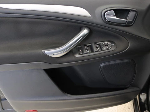 Ford S-MAX 2.0 TDCI 140 TREND DPF 5P