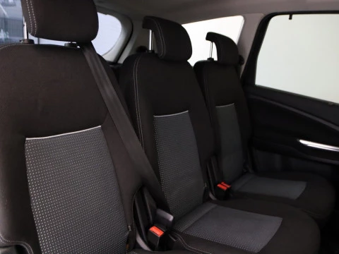Ford S-MAX 2.0 TDCI 140 TREND DPF 5P