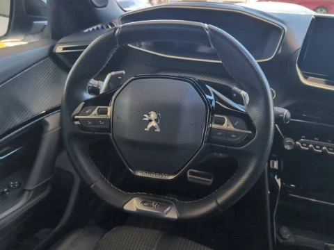 Peugeot 2008 GT BlueHDI 130 S&S EAT8