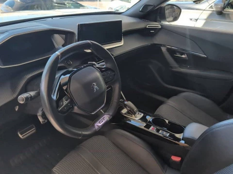 Peugeot 2008 GT BlueHDI 130 S&S EAT8
