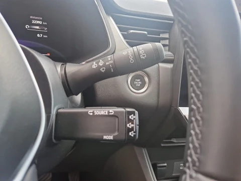 Renault Captur techno Eco-G 100cv (74 kW)