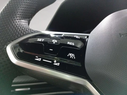 Volkswagen Golf R-Line 2.0 TDI 110 kW (150 CV) DSG