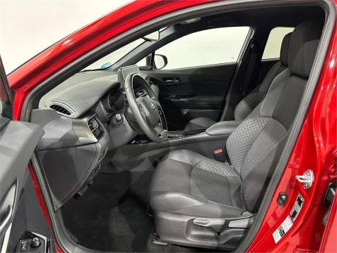 Toyota C-HR 5P Advance 125H e-CVT