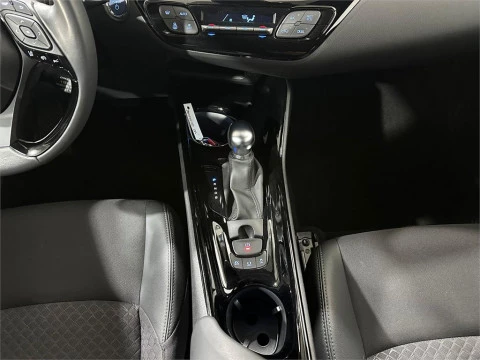 Toyota C-HR 5P Advance 125H e-CVT