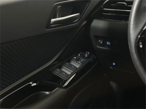 Toyota C-HR 5P Advance 125H e-CVT