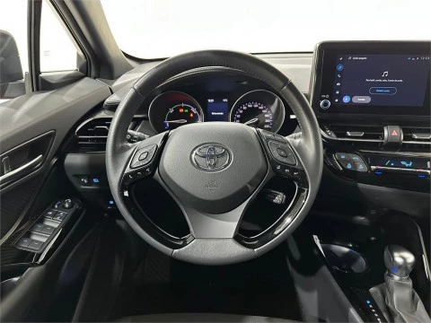 Toyota C-HR 5P Advance 125H e-CVT