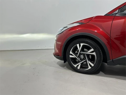 Toyota C-HR 5P Advance 125H e-CVT