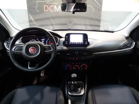 Fiat Tipo SW 1.4 T-Jet 88kW (120CV) Mirror