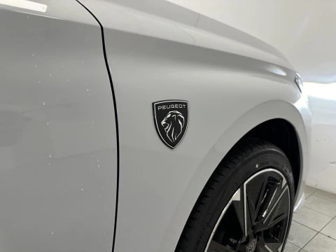 Peugeot e-308 5P First Edition Eléctrico 115kW (156CV)