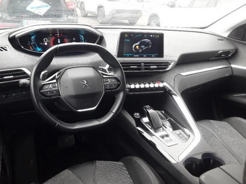 Peugeot 3008 Hybrid 225 e-EAT8 Allure