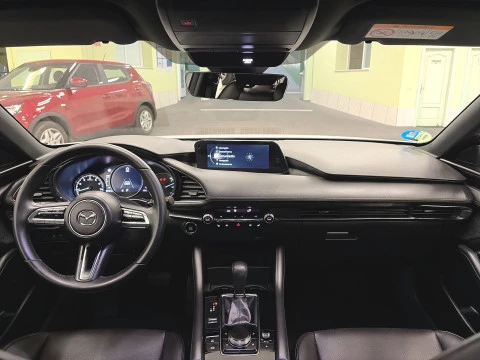 Mazda 3 2.0 Skyactiv-X Zenith Safety Black AT 1 kW (181 CV)