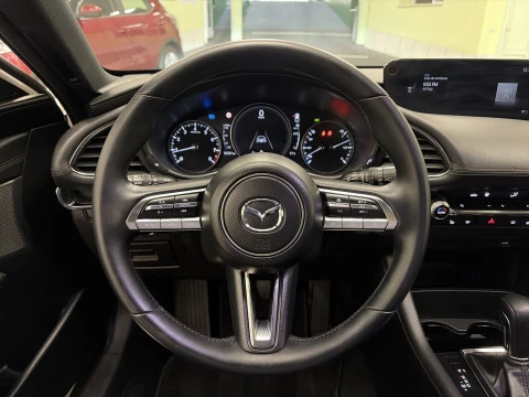 Mazda 3 2.0 Skyactiv-X Zenith Safety Black AT 1 kW (181 CV)