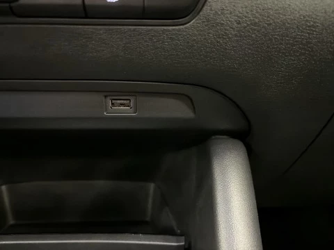 Mazda 3 2.0 Skyactiv-X Zenith Safety Black AT 1 kW (181 CV)