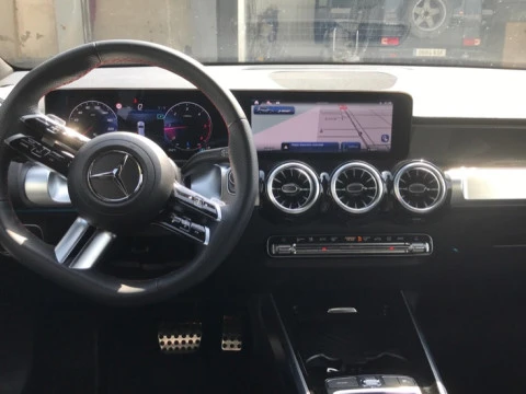 Mercedes-Benz GLB  200 d