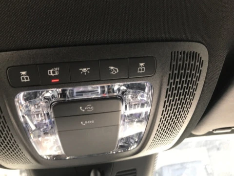 Mercedes-Benz GLB  200 d