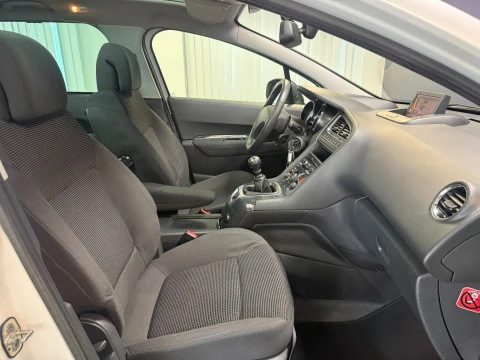 Peugeot 5008 Allure 2.0 HDI 150 FAP