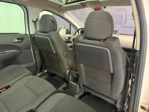 Peugeot 5008 Allure 2.0 HDI 150 FAP