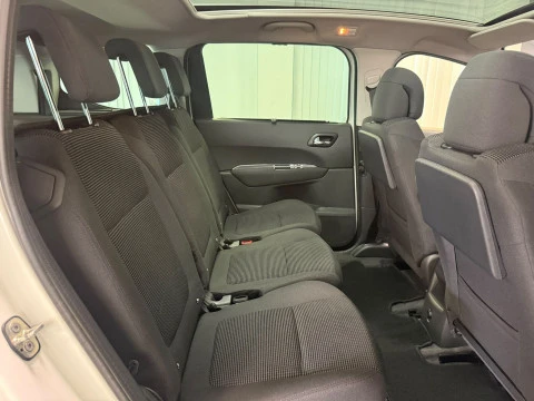Peugeot 5008 Allure 2.0 HDI 150 FAP