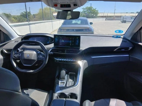 Peugeot 3008 Hybrid 225 e-EAT8 Allure