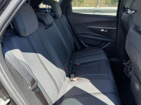 Peugeot 3008 Hybrid 225 e-EAT8 Allure