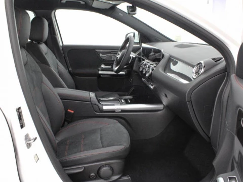 Mercedes-Benz Clase GLA 2.0 GLA 200 D DCT 150 5P