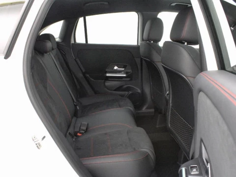 Mercedes-Benz Clase GLA 2.0 GLA 200 D DCT 150 5P