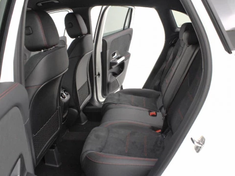 Mercedes-Benz Clase GLA 2.0 GLA 200 D DCT 150 5P