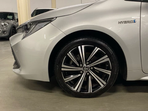 Toyota Corolla 2.0 180H STYLE E-CVT TOURING SPORT