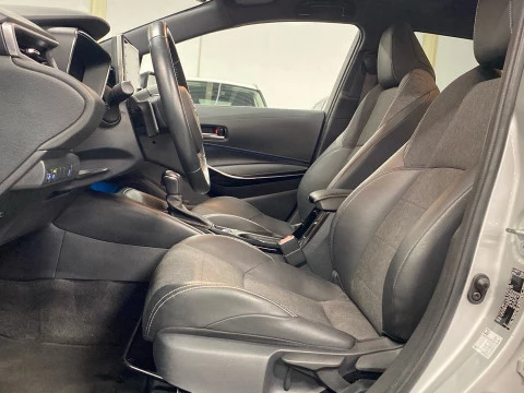 Toyota Corolla 2.0 180H STYLE E-CVT TOURING SPORT