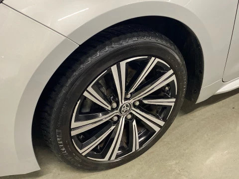 Toyota Corolla 2.0 180H STYLE E-CVT TOURING SPORT