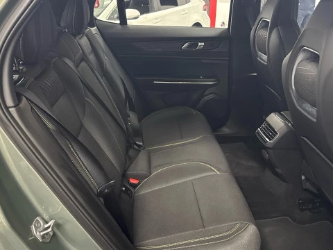 Lynk & Co 01 1.5 PHEV CORE 5P
