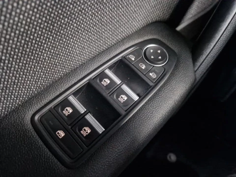 Renault Captur techno Eco-G 100cv (74 kW)