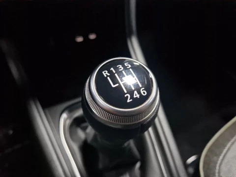 Renault Captur techno Eco-G 100cv (74 kW)