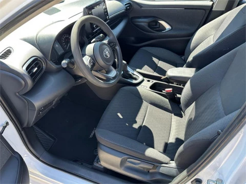 Toyota Yaris 120H 1.5 Business Plus