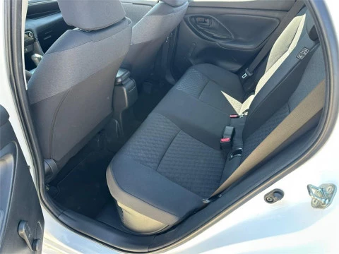 Toyota Yaris 120H 1.5 Business Plus