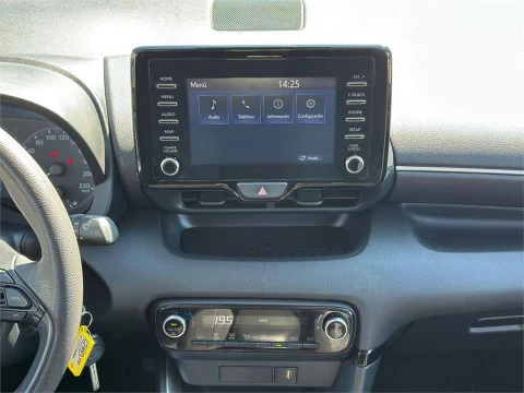 Toyota Yaris 120H 1.5 Business Plus