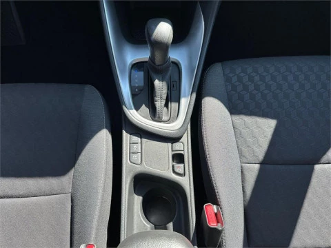 Toyota Yaris 120H 1.5 Business Plus