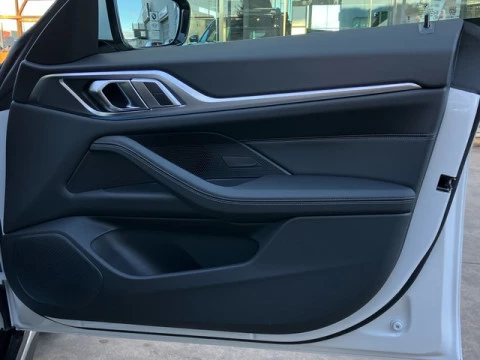 BMW i4 eDrive40 250 kW (340 CV)