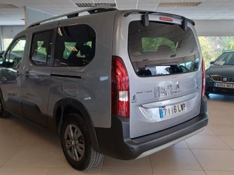 Peugeot Rifter Allure Pack Long PureTech 96kW EAT8 7 PL