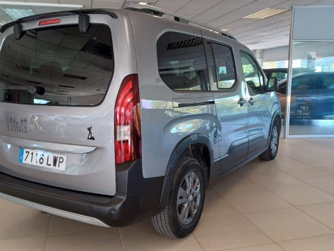 Peugeot Rifter Allure Pack Long PureTech 96kW EAT8 7 PL