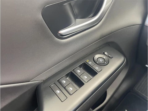 Hyundai Kona EV 150kW 65kWh Tecno 2C