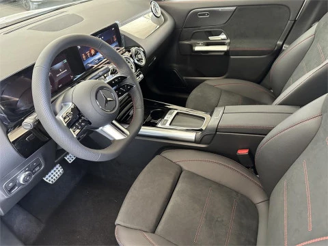 Mercedes-Benz GLA 200 D