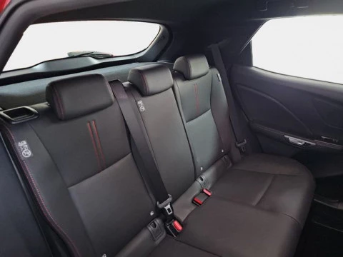 Lexus LBX 1.5 136cv HEV Elegant Black