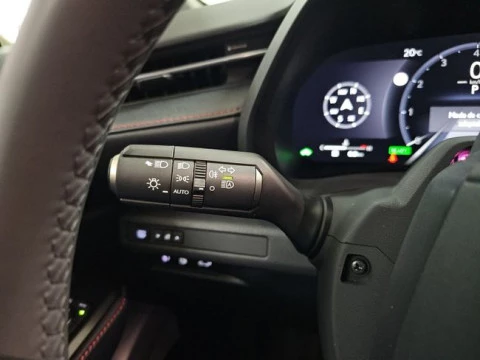 Lexus LBX 1.5 136cv HEV Elegant Black