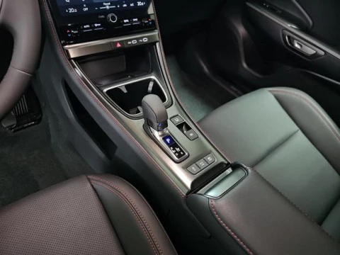 Lexus LBX 1.5 136cv HEV Elegant Black